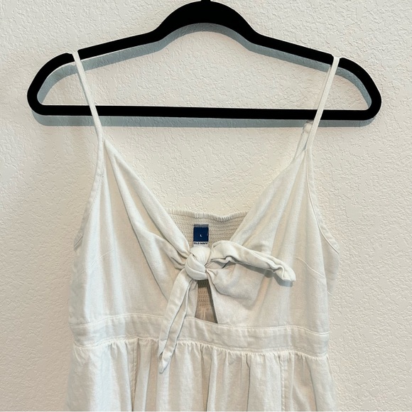 Old Navy Tie Front Dress Large White Fit & Flare Smocked Linen-Blend Mini Smock - Picture 4 of 11
